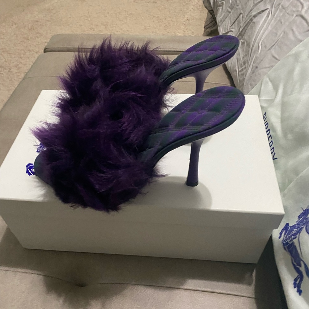 Burberry
Minnie Shearling Stiletto Mule Sandals - Picture 8 of 11